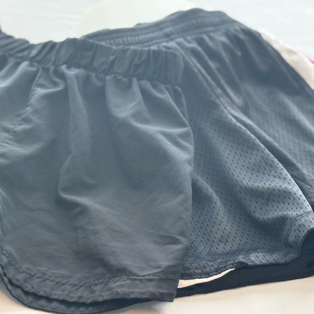 Reebok Kid’s Black Athletic Shorts, (Size 8-10) Small Girl’s Clothing, 2 Pairs - Picture 1 of 15